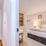 Apartment The Monochrome At Ryedale House - Free Parking York