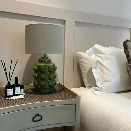 The Monochrome At Ryedale House *