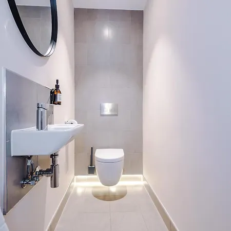 The Monochrome At Ryedale House - Free Parking Apartment *