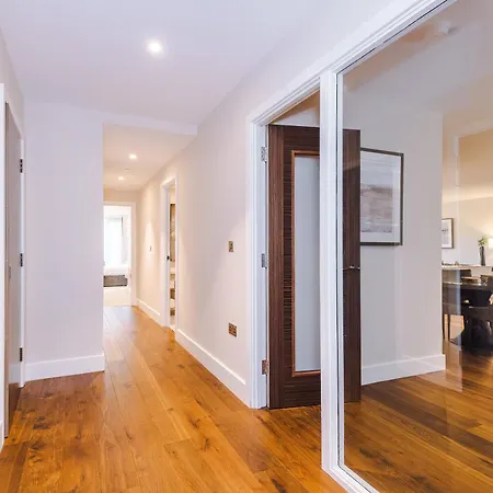 Apartment The Monochrome At Ryedale House - Free Parking *