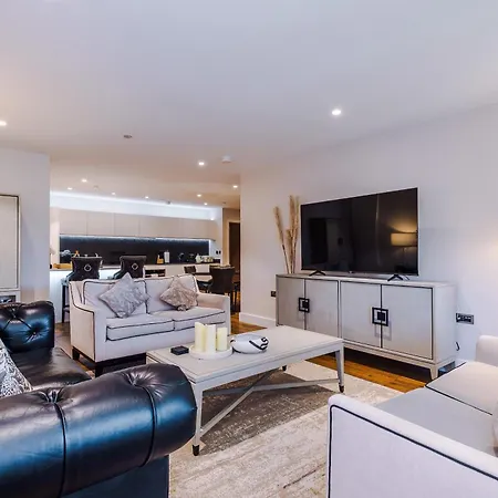 The Monochrome At Ryedale House - Free Parking Apartment