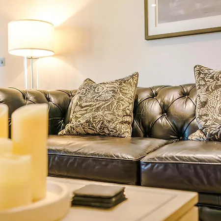 The Monochrome At Ryedale House - Free Parking Apartment York