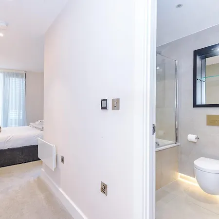 The Monochrome At Ryedale House - Free Parking * York