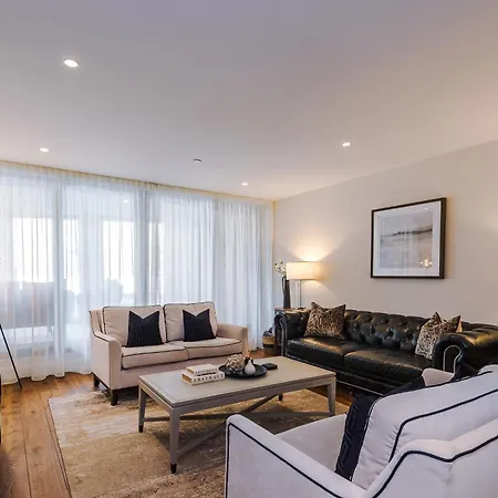 The Monochrome At Ryedale House - Free Parking Apartment *