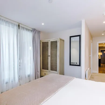 The Monochrome At Ryedale House - Free Parking * York