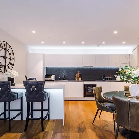 Apartment The Monochrome At Ryedale House - Free Parking *