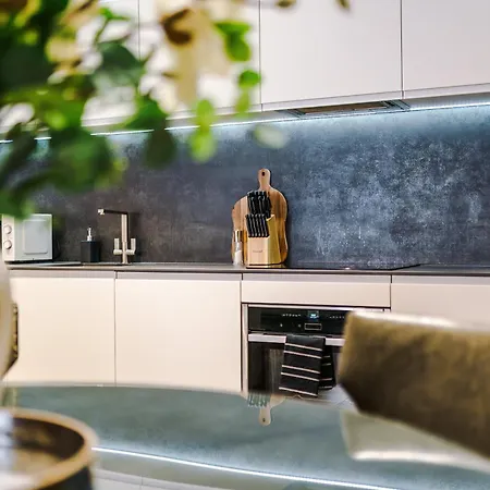 The Monochrome At Ryedale House - Free Parking Apartment