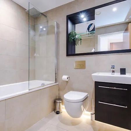 The Monochrome At Ryedale House - Free Parking * York