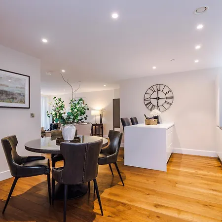 Apartment The Monochrome At Ryedale House - Free Parking York