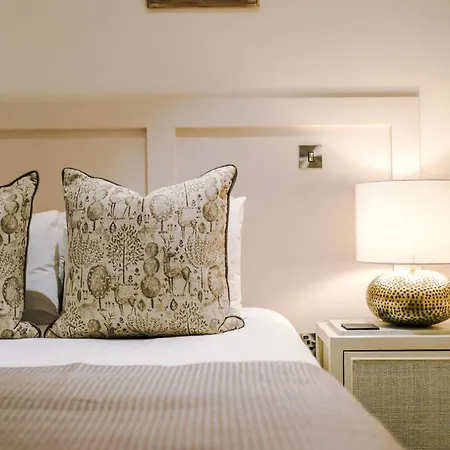 The Monochrome At Ryedale House - Free Parking York