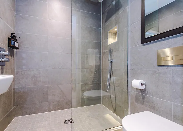 The Monochrome At Ryedale House - Free Parking *