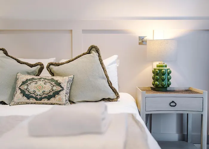 The Monochrome At Ryedale House - Free Parking ヨーク