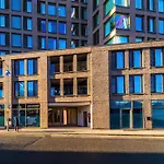 Apartment The Monochrome At Ryedale House - Free Parking