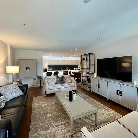 The Monochrome At Ryedale House - Free Parking Daire York