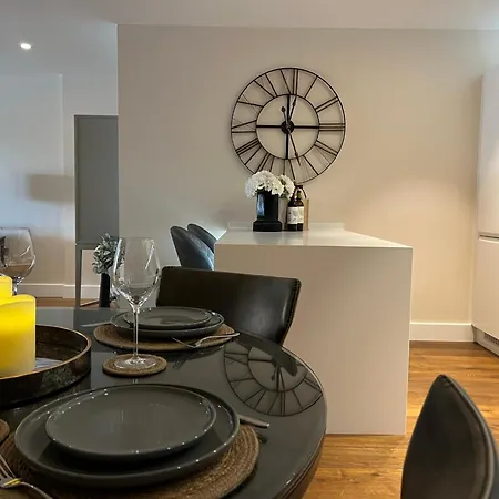 The Monochrome At Ryedale House - Free Parking Daire *